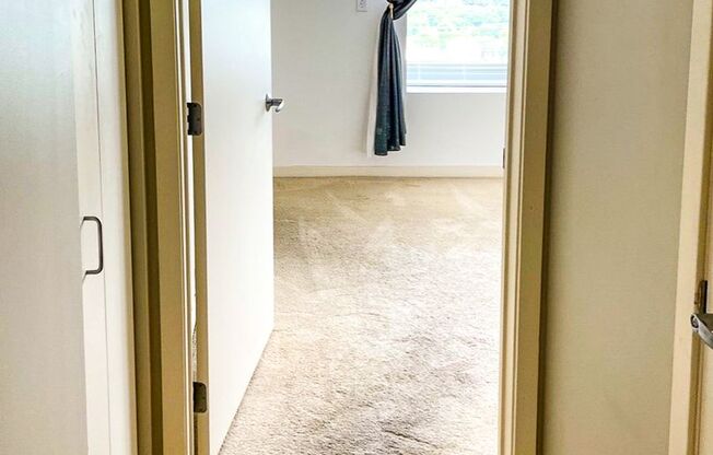 2 beds, 2 baths, $2,499, Unit 2105
