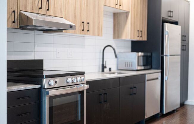 2 beds, 1 bath, 660 sqft, $2,850, Unit 311