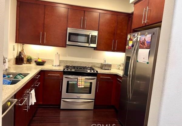 3 beds, 3 baths, 1,510 sqft, $3,849, Unit 106