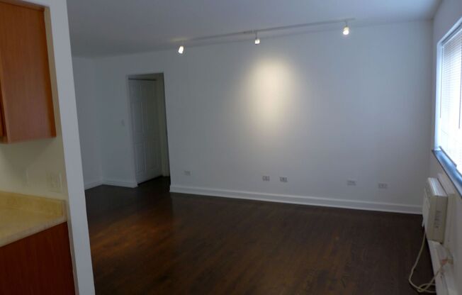 1 bed, 1 bath, 650 sqft, $1,595, Unit 3B