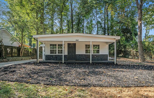 Fully Renovated Cottage near Downtown Smyrna!