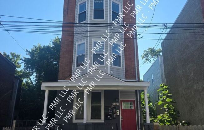 3429 N 18 ST