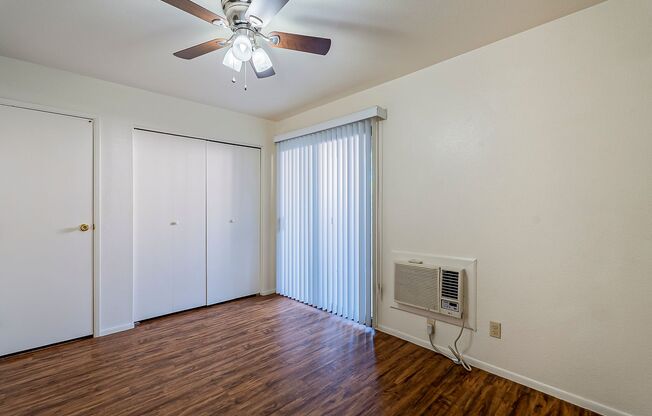 1 bed, 1 bath, 420 sqft, $1,000, Unit 1