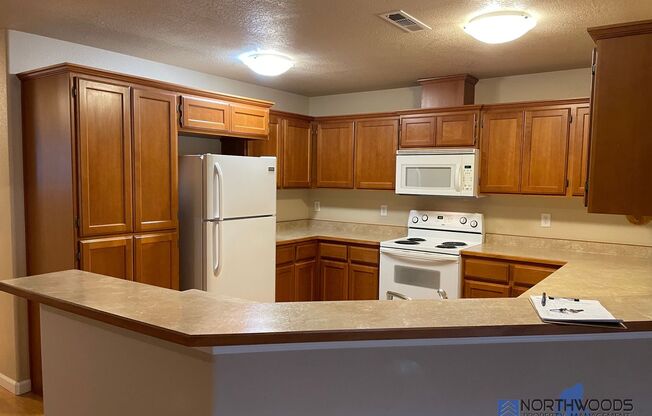 2 beds, 2 baths, $1,550