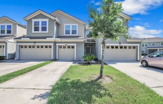 Upgraded 3 bedroom, 2 bathroom townhome in St Johns County!