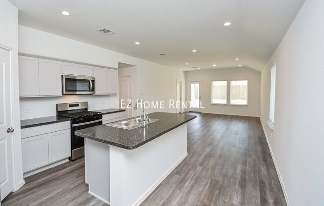 5735 SYCAMORE GLN DR