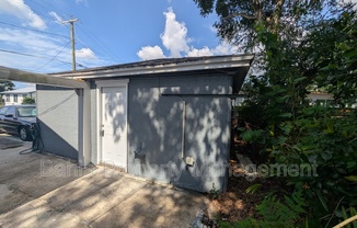 3702 N 12 ST