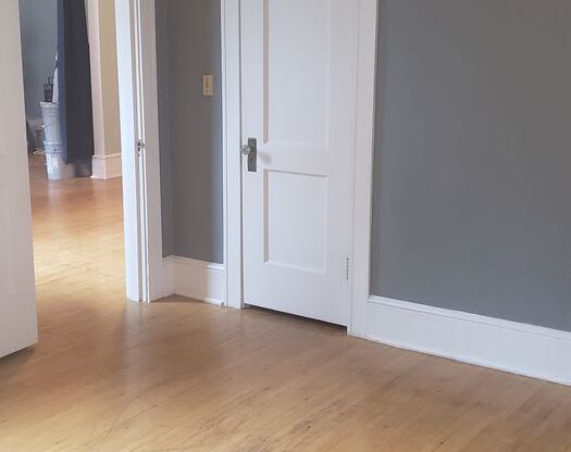 1 bed, 1 bath, 832 sqft, $990, Unit 305