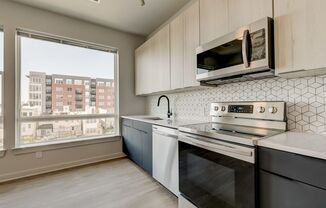 1 bed, 1 bath, 500 sqft, $1,350, Unit 306