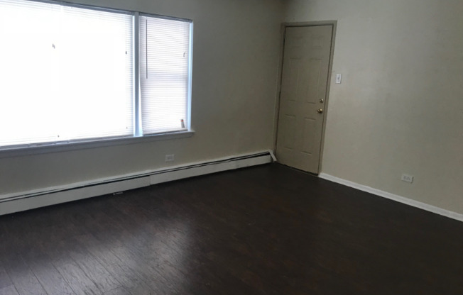 6435 6437 S EVANS AVE