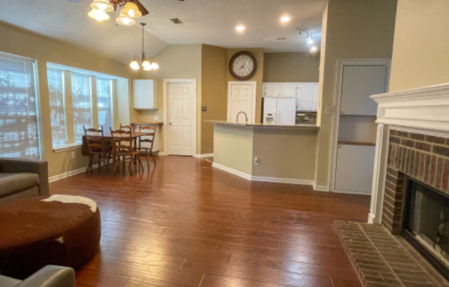 2420 CRK XING CT