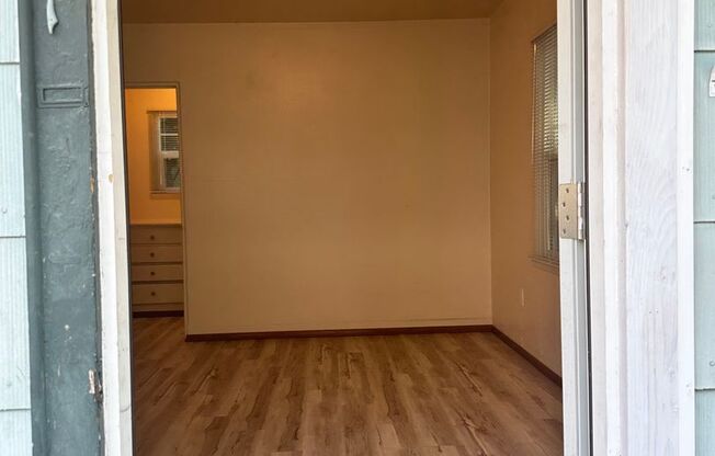 1 bed, 1 bath, $1,100, Unit 751-#1