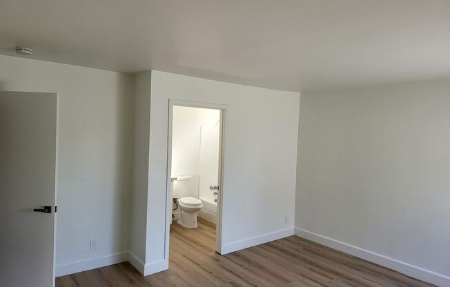 1 bed, 1 bath, $2,295, Unit 12