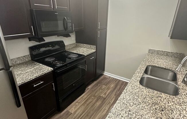 3 beds, 2 baths, 1,326 sqft, $1,870