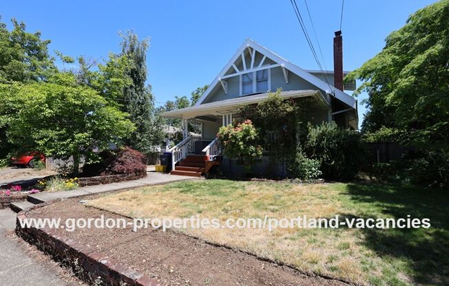 SE 88th Ave - 2 bedroom ADU close to the restaurants and shops along SE 92nd Ave and SE Foster Blvd