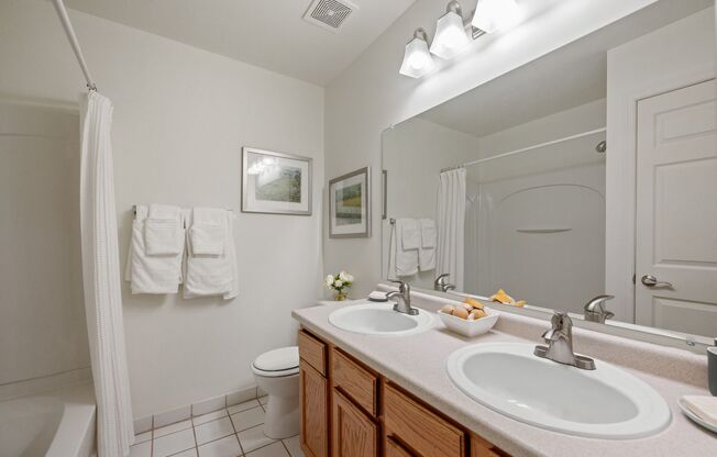 2 beds, 1.5 baths, 1,020 sqft, $2,055, Unit C07