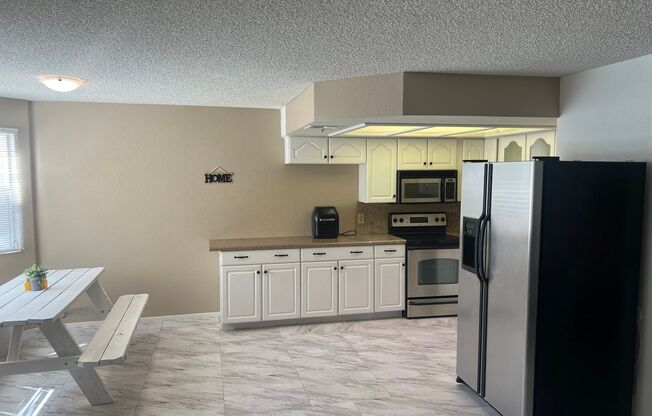 A very Nice and Clean 2 Bedroom, 2 Bathroom Condo on the first floor in NW Las Vegas.