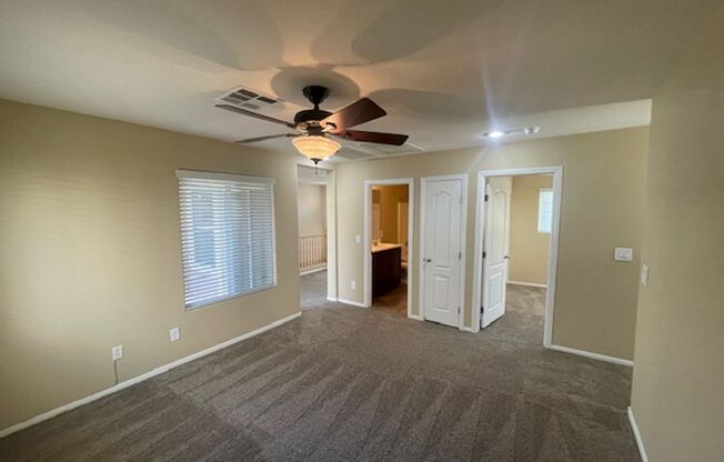 3 beds, 2.5 baths, $2,100