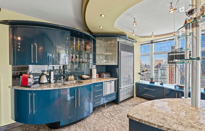 160 W 66 ST