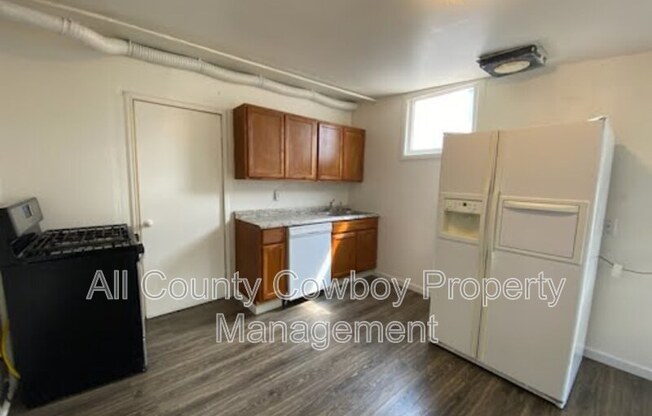 659 N 10 ST