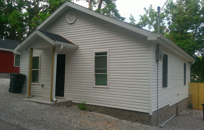 Beautifully Remodeled 2 Bed 1 Bath House