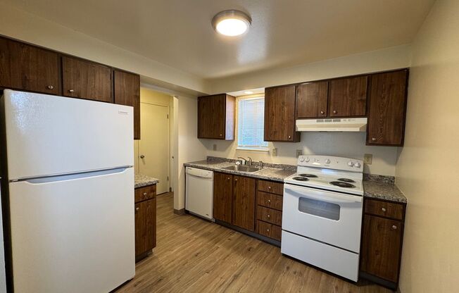 1 bed, 1 bath, 720 sqft, $880, Unit 2