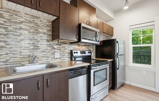 Sellwood Apartments