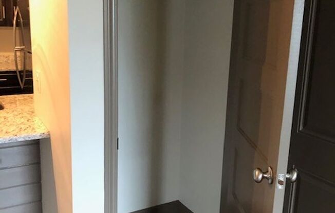 2 beds, 2 baths, 1,052 sqft, $1,045, Unit 80