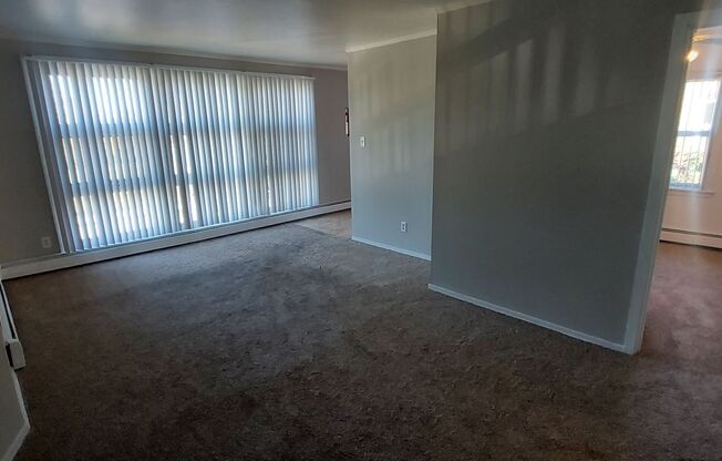 2 beds, 1 bath, 601 sqft, $810, Unit PW W202