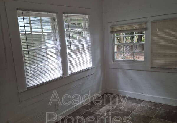 106 SHIELDS RD