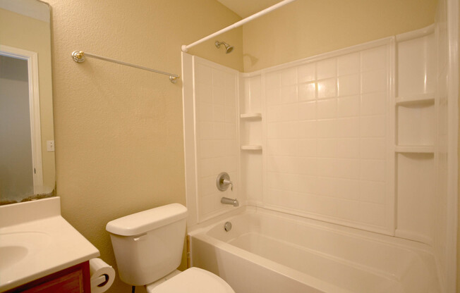 3 beds, 2 baths, $1,750