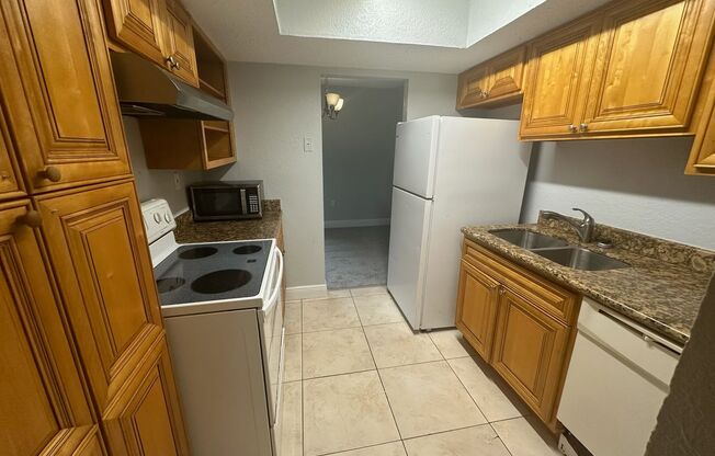 1 bed, 1 bath, $1,075