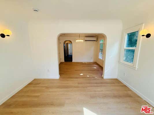 1 bed, 1 bath, 700 sqft, $2,150