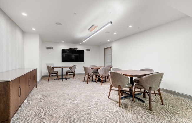 1 bed, 1 bath, 764 sqft, $3,500, Unit B801