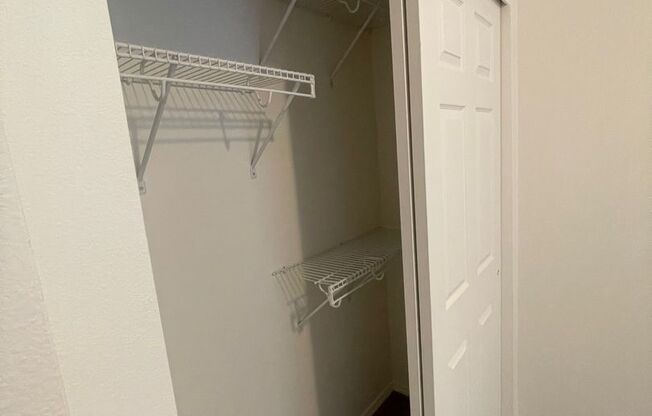 3 beds, 2.5 baths, 1,180 sqft, $1,800, Unit 2128-4855