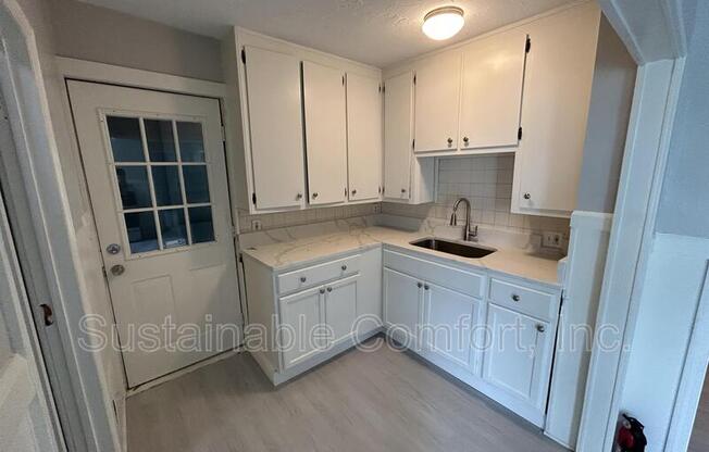 16 CARLSTAD ST