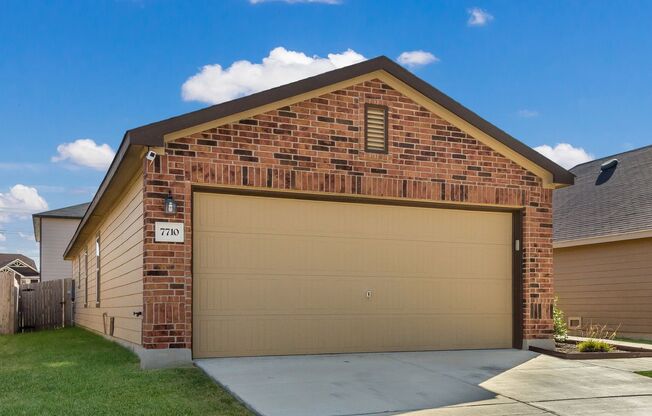 Beautiful 1 Story Home!