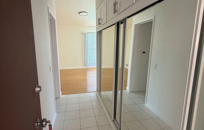 Studio, 1 bath, 450 sqft, $1,795, Unit 11