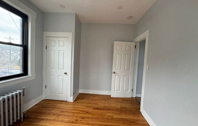 1 bed, 1 bath, $1,600, Unit 04