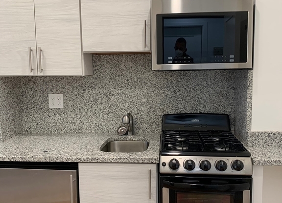 Studio, 1 bath, $1,550, Unit 6