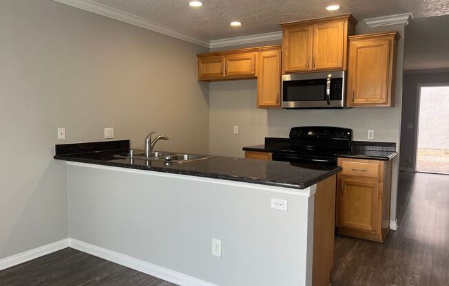 1 bed, 1 bath, 700 sqft, $2,310, Unit G-11