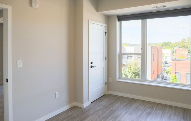 1 bed, 1 bath, 681 sqft, $1,500, Unit 212