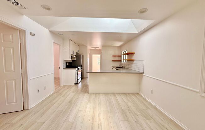 1704 Grafton St