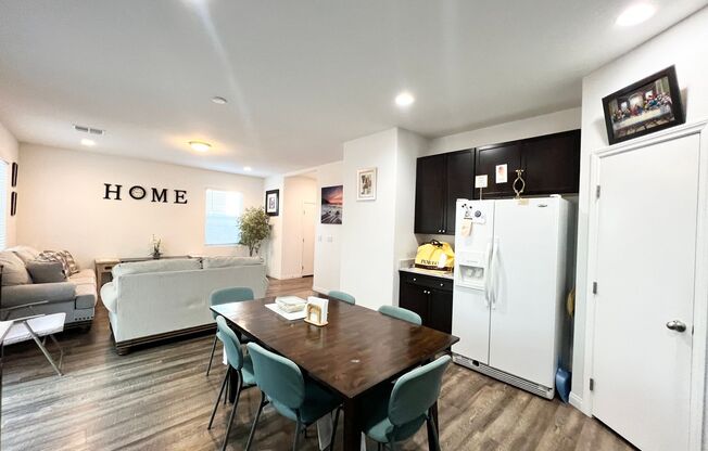 5276 Sherwood Forest Lane, Las Vegas, NV 89122