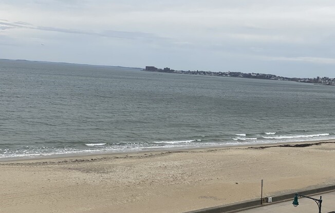 2 beds, 2 baths, 1,110 sqft, $3,100, Unit 6B