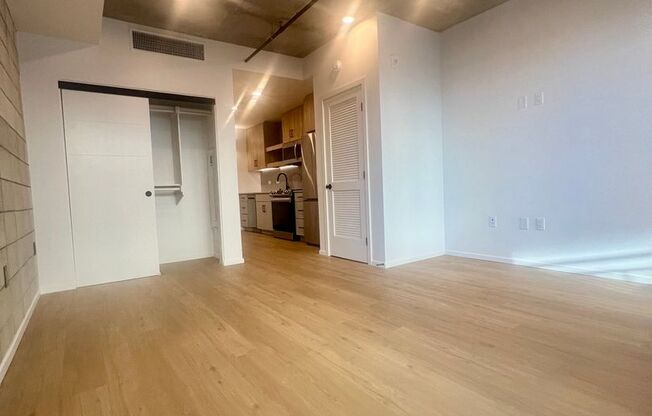 Studio, 1 bath, 406 sqft, $2,195, Unit 513