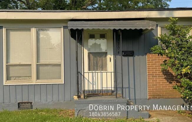 1204 MOORE ST