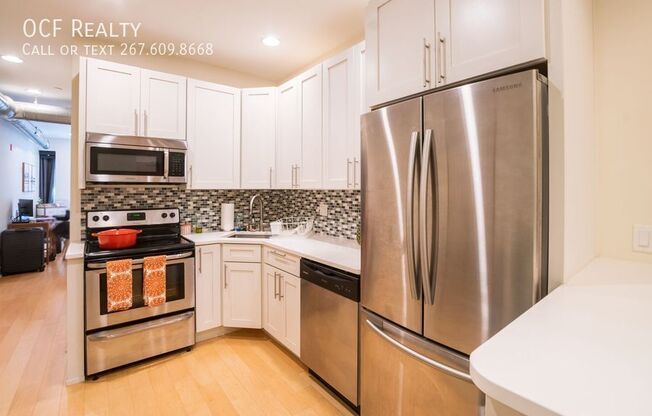 1305 LOCUST ST