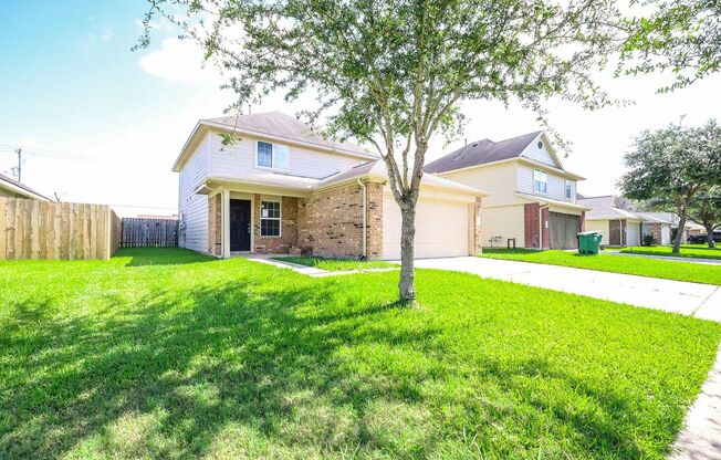 Elegant Living with 4 Bedrooms and 2.5 Baths in Houston, TX