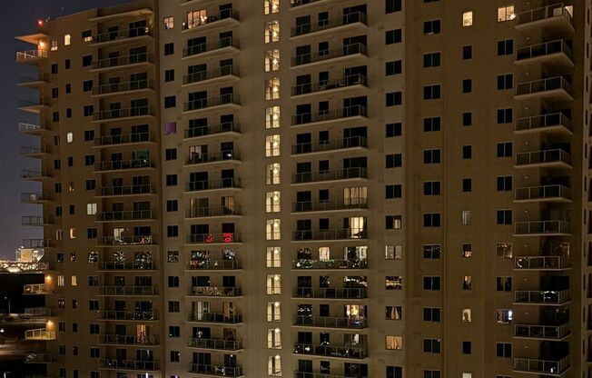 2 beds, 2 baths, $2,700, Unit # 1122
